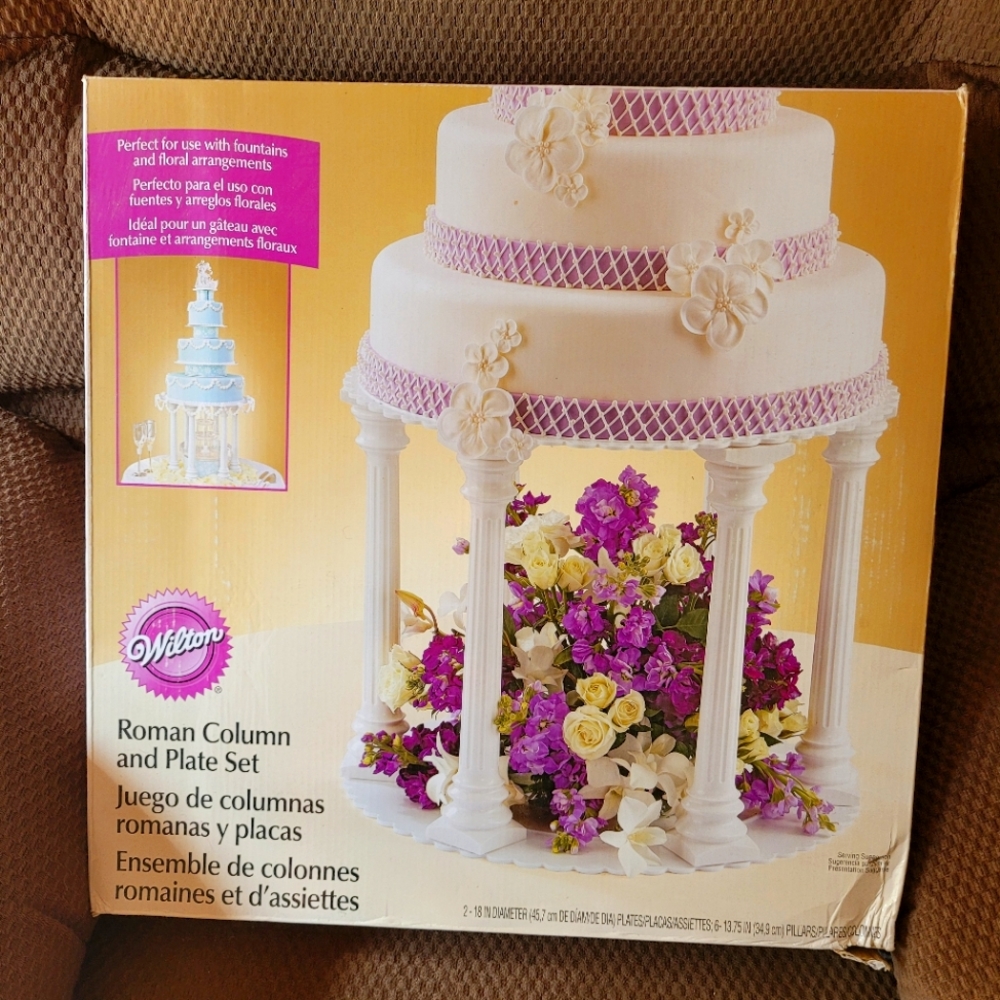 Wilton classic wedding cake pillar set